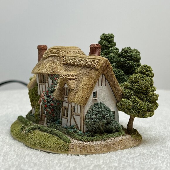 Lilliput Lane Camomile Lawn With Box from 1992 (no deed) - Picture 3 of 10